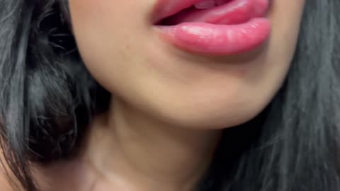 ASMR LENSLICKING FOLLOW MY TONGUE