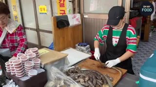 Sold Out in Just 2 Hours! Endless Lines for the Legendary Grandma’s Sundae | Korean Street Food