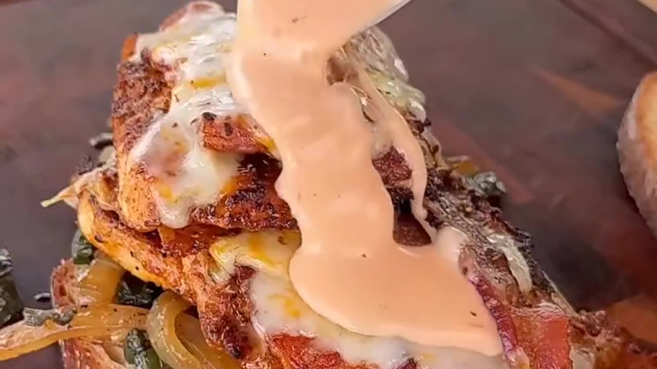 This is a recipe of chicken sandwich, it really good and yummy