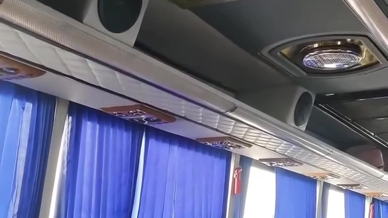 Unexpected Headshot in Bus 😂