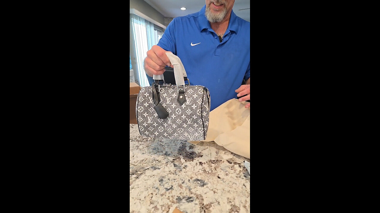 Laura Hansen Returned Mail Box #live