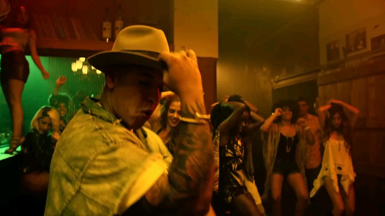Luis Fonsi - Despacito ft. Daddy Yankee(