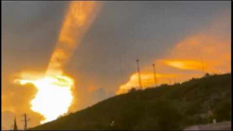 2025 IS STRANGE - Part 1 - LAST MESSAGES