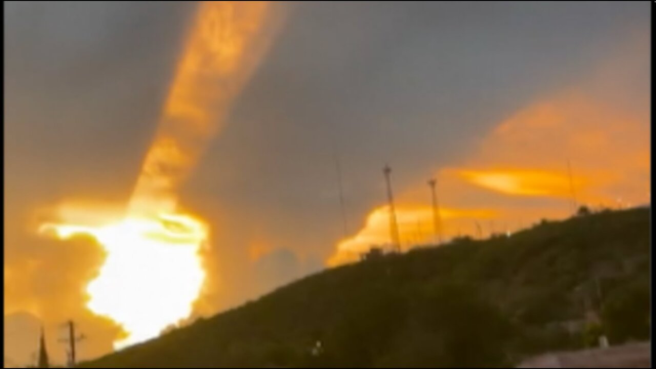 2025 IS STRANGE - Part 1 - LAST MESSAGES