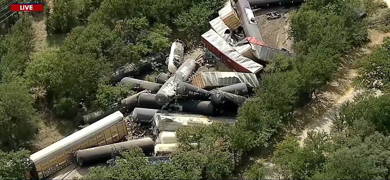 Massive Train Derailment at Possum Kingdom TX