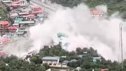 Huge Flash Flood Destroys Buildings in India