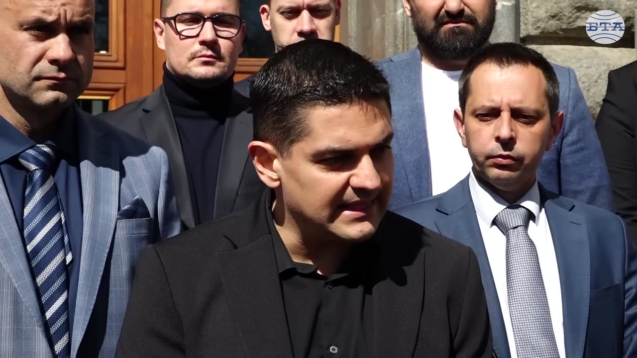 Радостин Василев дава Наталия Киселова на прокуратурата