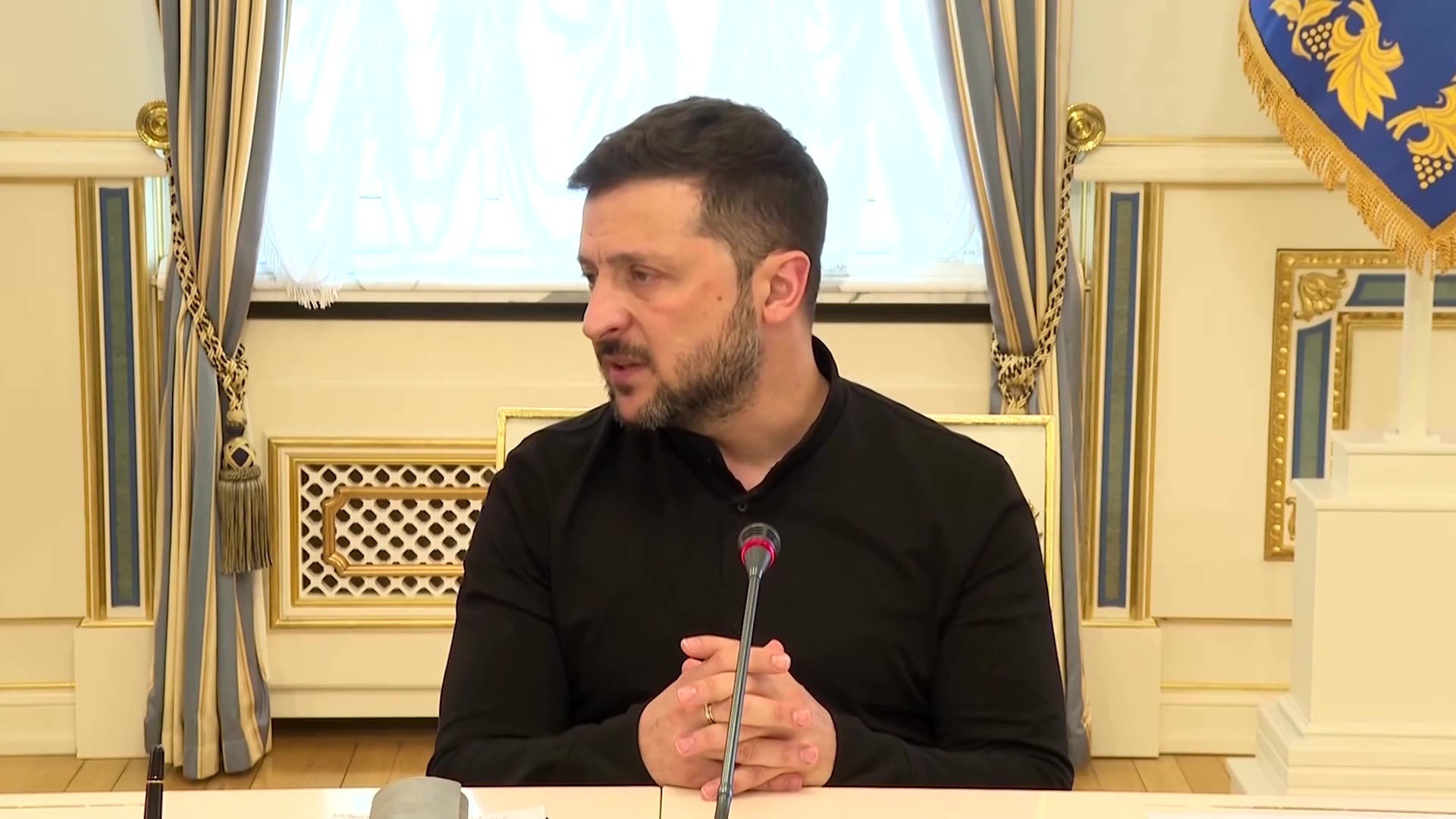 Zelenskiy suggests truce until meeting with Putin can be arranged