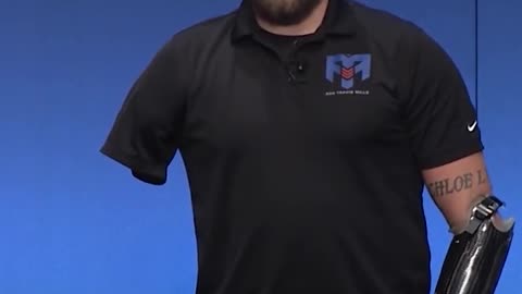 Talk about a silver lining. 🪖❤️