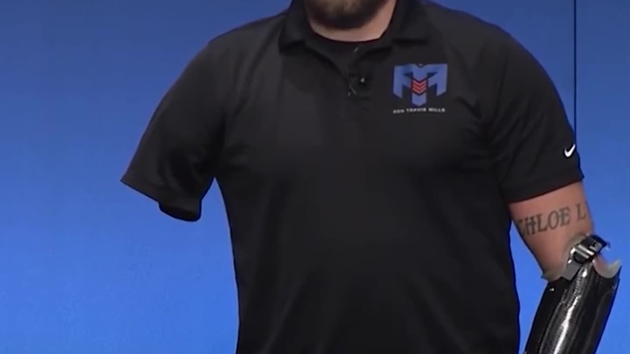 Talk about a silver lining. 🪖❤️