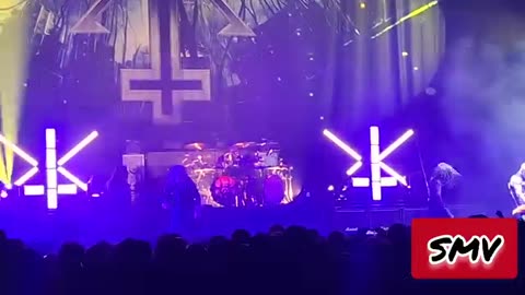 #ShittyMillennialVideos 📱📹🎬 Kerry King 👑 - Trophies/Tyrant 🏆👑 @ ShoWare Center Kent, WA 08/17/2024