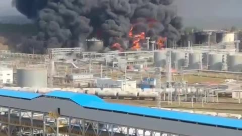 🔥🌡️ Ukraine Russia War | Novoshakhtinsk Oil Plant Burns for Third Day in Rostov | RCF