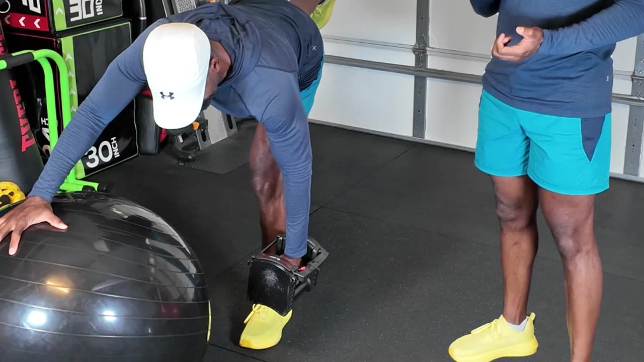 MODIFIED LAT PULL WITH BALL