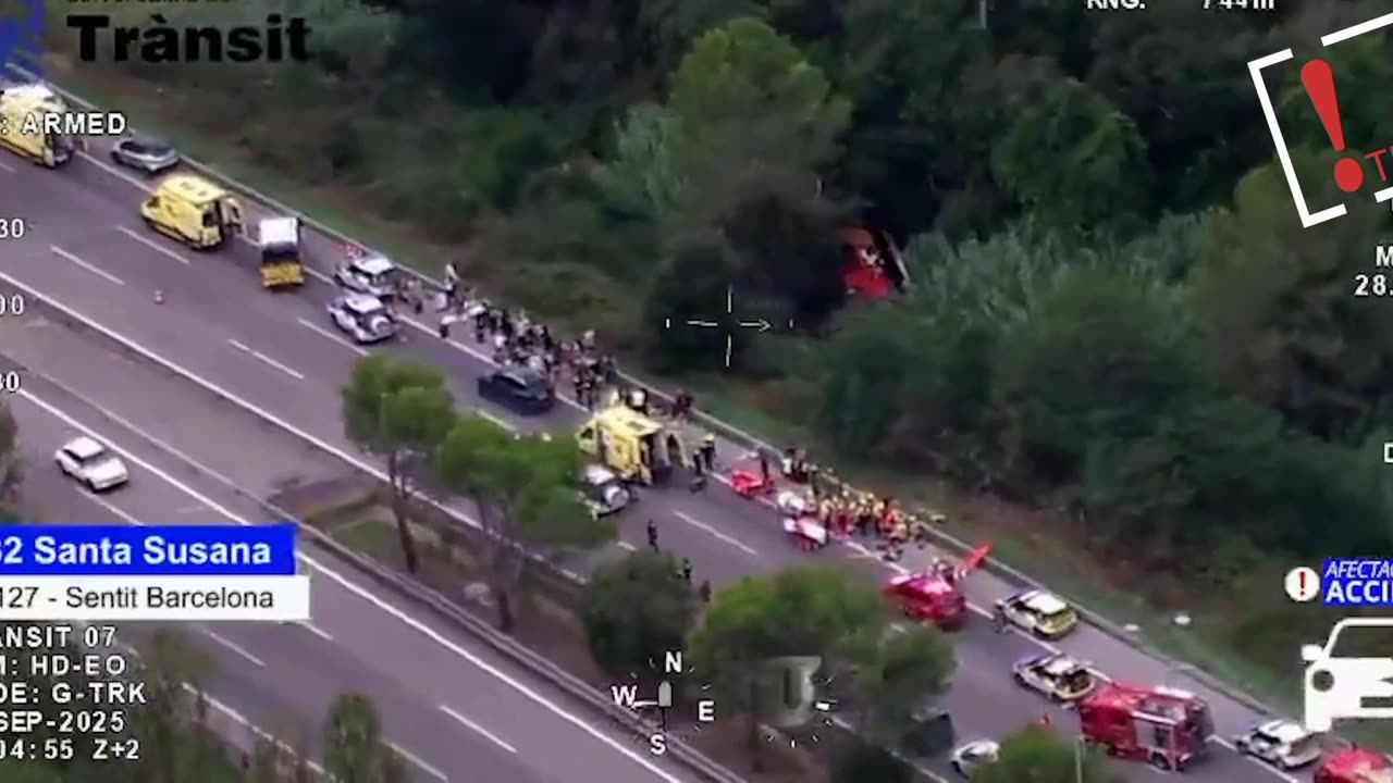 Un autobús vuelca en la C-32, en Barcelona: al menos dos heridos graves