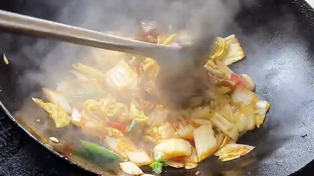 我们山西人独爱这道酸辣白菜的详细教程 #地方特色美食 #建议普及这一口 #万物皆可种草搜#省饭课代表 #被这一口香迷糊了