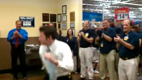 Lower-paid workers have a life expectancy up to 10 years shorter. (💰⏳)