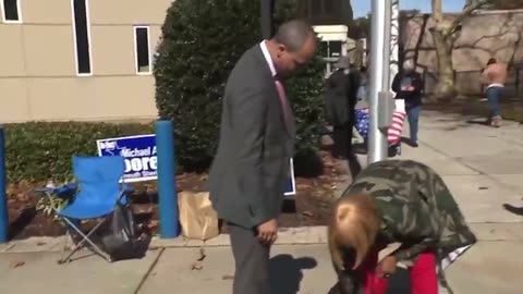 In a bizarre moment, Democrat Virginia AG candidate Jay Jones caught trying