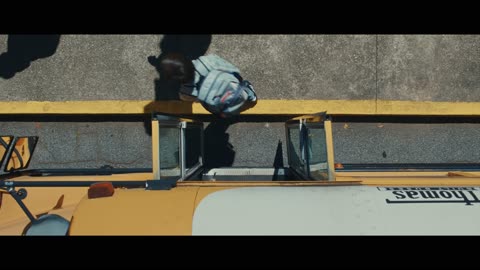 Weapons Official Trailer