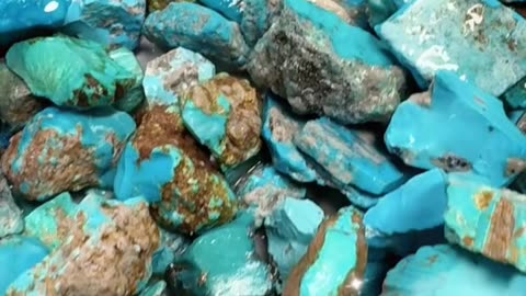 20250705-2 Turquoise Rough: Unopened Blue Gift Package from Earth Express