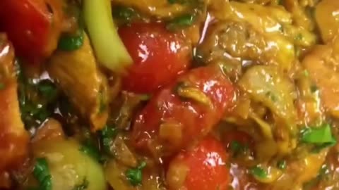 Desi Beats + Chicken Do Pyaza = Perfect Combo | @London Life