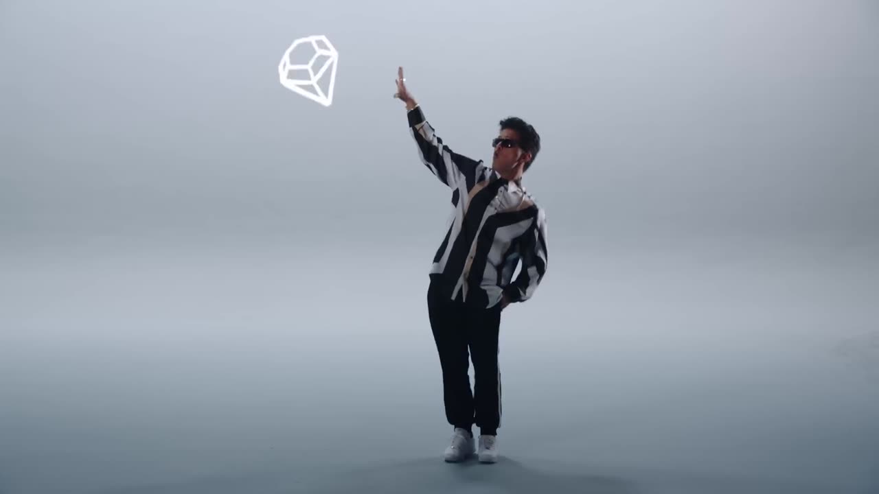 Bruno Mars - That’s What I Like [Official Music Video]