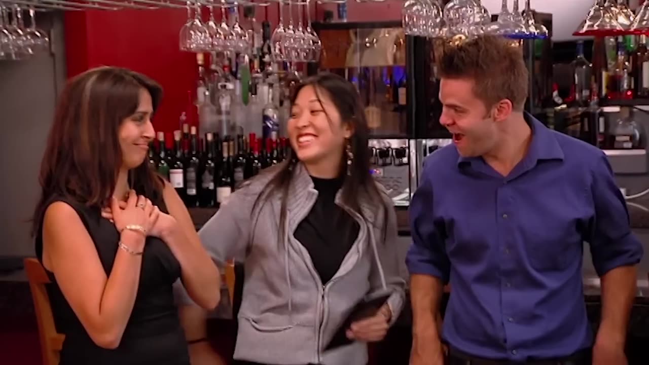 This Owner Has ZERO Experience _ Kitchen Nightmares _ Gordon Ramsay (1080p)