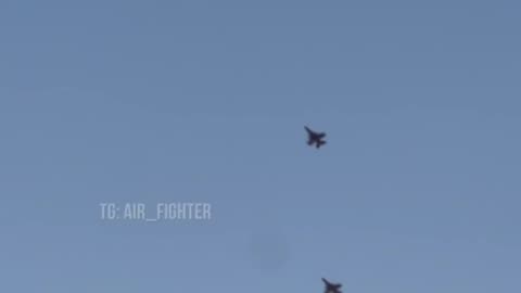 🇺🇦✈️✈️ A pair of our F-16 fighter jets over one of the Ukrainian cities.