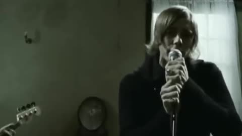 Interpol - No I In Threesome