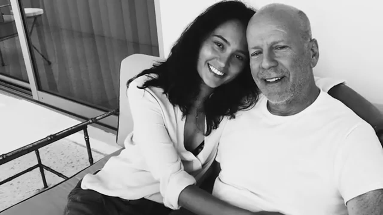 Emma_Heming_Willis_shares_the_early_signs_of_Bruce_Willis__dementia