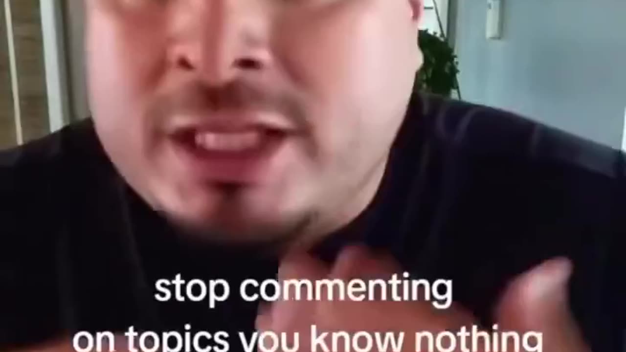 Man from El Salvador has a fiery message to Democrats