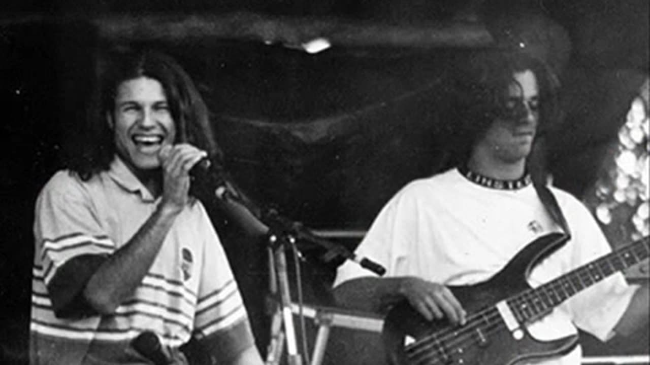 Homenagem linda aos eternos Mamonas