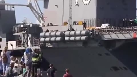 🇻🇪 🇺🇸 USS Gerald R. Ford, world’s largest carrier, positions near Venezuela