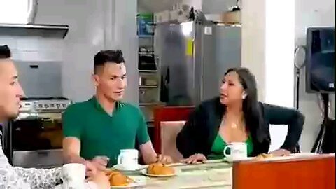 Se metió a un río a bañarse sin imaginar que encon12