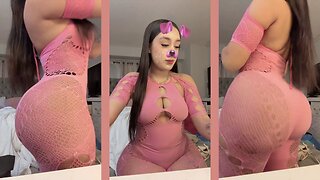 Latina The Beauty Model hot sexy body chilling with me takes over the spotlight