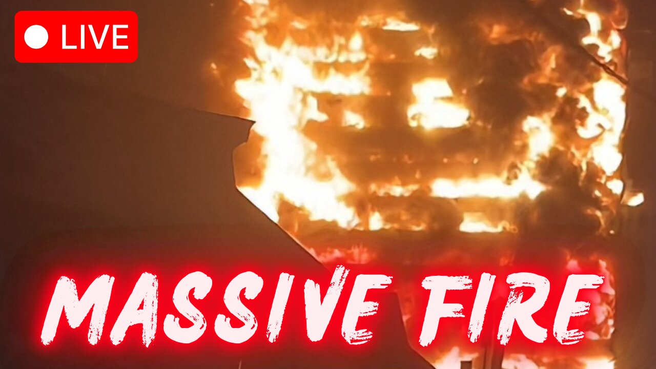 Breaking: Massive Fire Engulfs Great Nigeria House in Balogun Market, Lagos – Christmas Eve Inferno