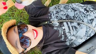 周末跟“小帅哥”的约会 穿搭 😎😜 佛系T-shirt ❤️ 斜挎小包 🎁🔥