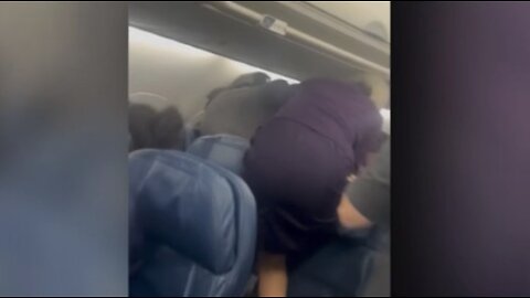Delta Plane Forced to Turn Around When Man Starts Attacking Other Passengers