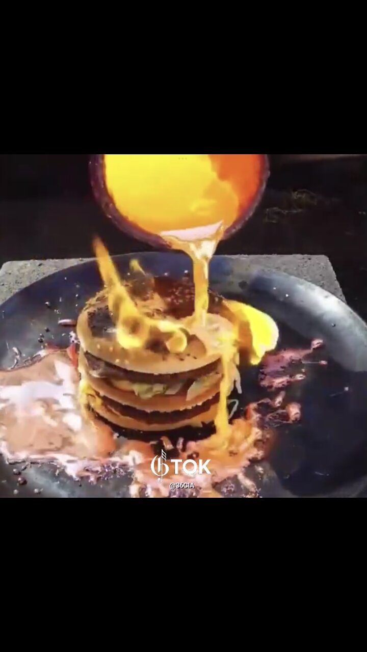 TESTING HAMBURGER🔥🍔🔥👨‍🏭WITH LIQUID MELTED METAL⛓️⚒️🔥💫