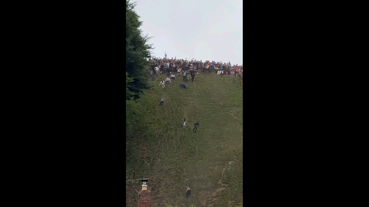 Dangerously fall from the mountain 🏔️