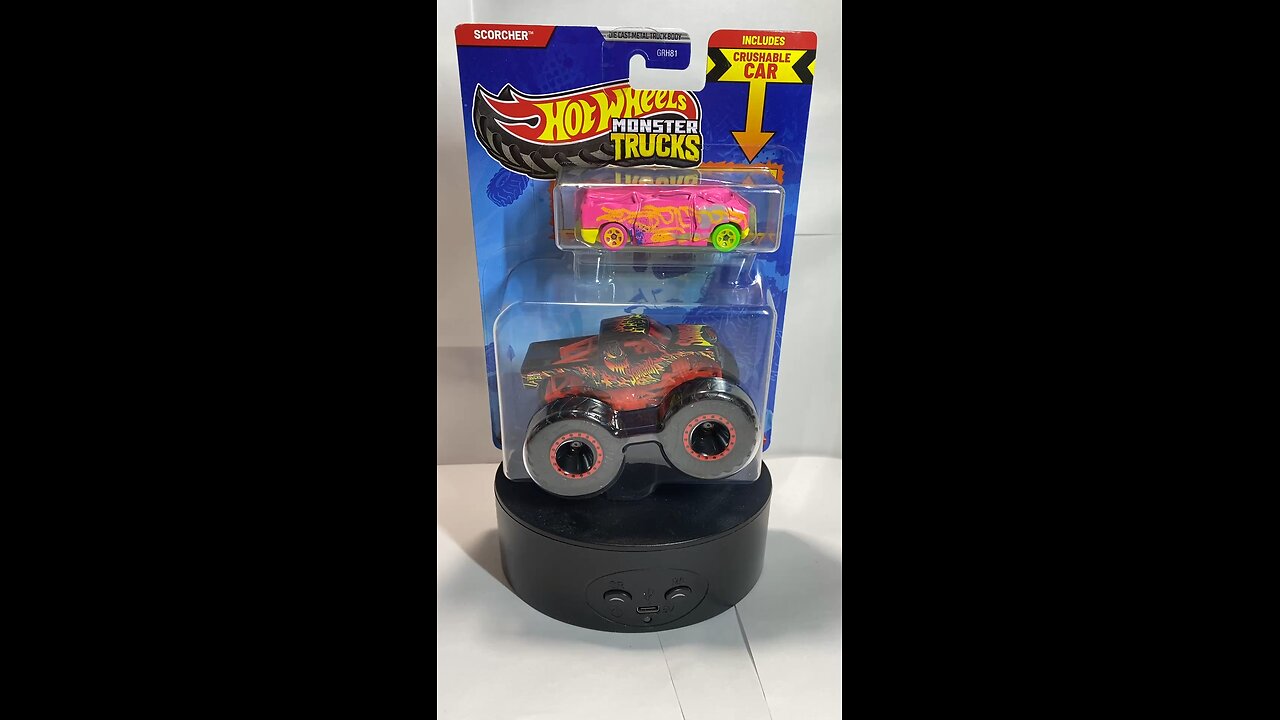 Mini-Vlog: Stop & Shop: Hot Wheels Monster Trucks (New 2025) SCORCHER - Die Cast Truck GRH81