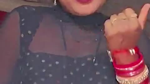 Barish a rahi thi ghar mein ja rahi thi