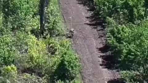 🚧💥 Ukraine Russia War | Russian Soldier Investigates Suspicious Bag Before Explosion | RCF