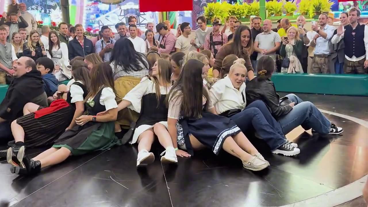 GIRLS ON THE TEUFELSRAD