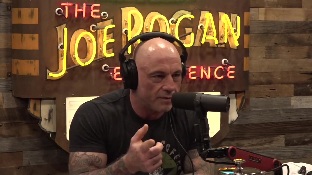 Tesla: Who's Responsible? - Dr Talley Bowden on JRE #tesla #driverresponsibility #safety