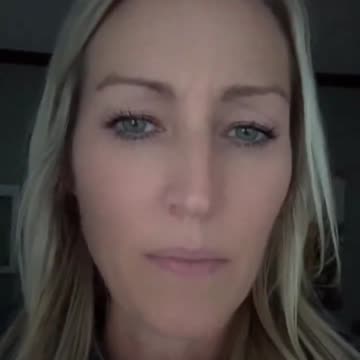 Tiffany Blue Box- Rachel Right Side Broadcasting