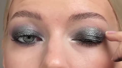 Black Smokey Eye Tutorial (3 Techniques) P15