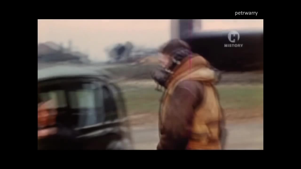 WWII_Heavy_Bomber_Avro_Lancaster_in_Colour_R.A.F.-529Z6R_QxvQ