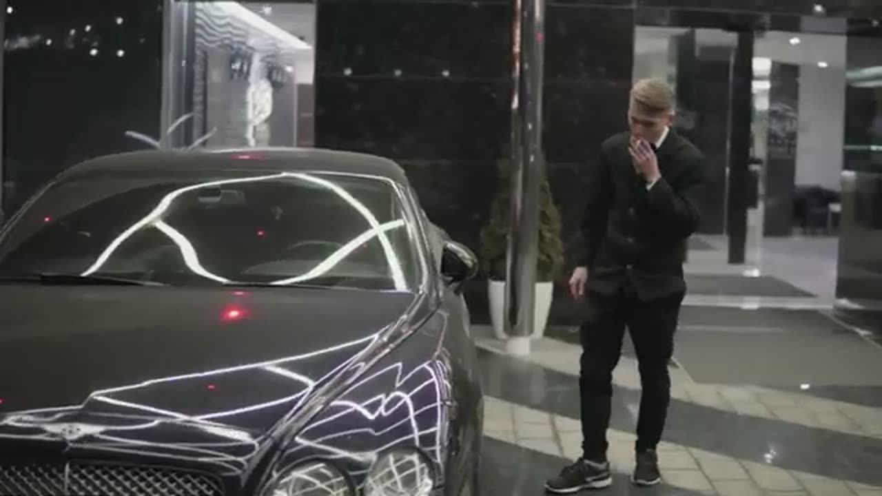 Why True Millionaires Live Like They're Broke — 7 Eye Opening Habits