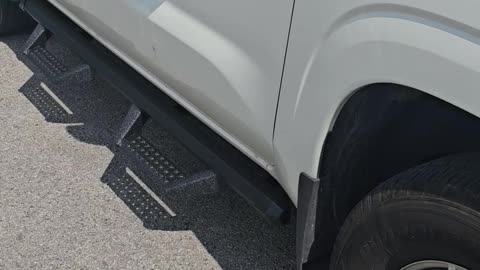 2024 nissan frontier