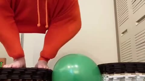 Playing with balloon suddenly what happened 😱😱